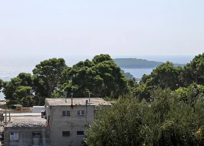 Hvar 5687c * 赫瓦尔